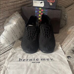 Bernie Mev BRAND NEW Black Woven Men's Slip-On Sneakers